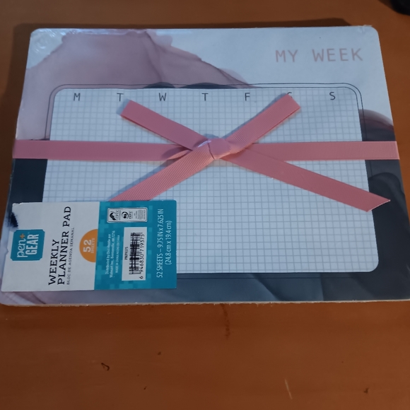 BNWT Notebook & Planner - Picture 5 of 8